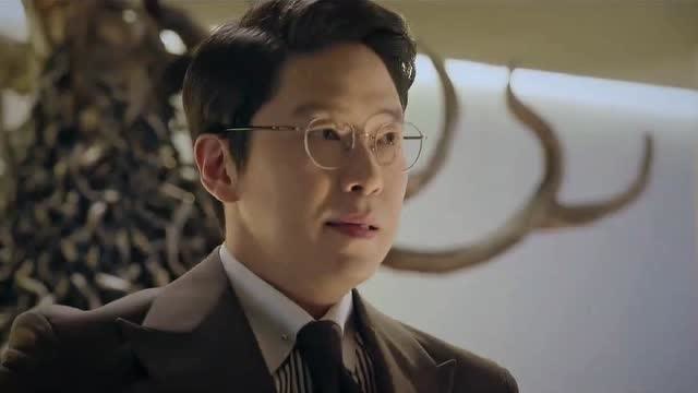 顶楼:雪雅有关于周会长和千瑞珍的秘密,千瑞珍万分着急,周会长却会心