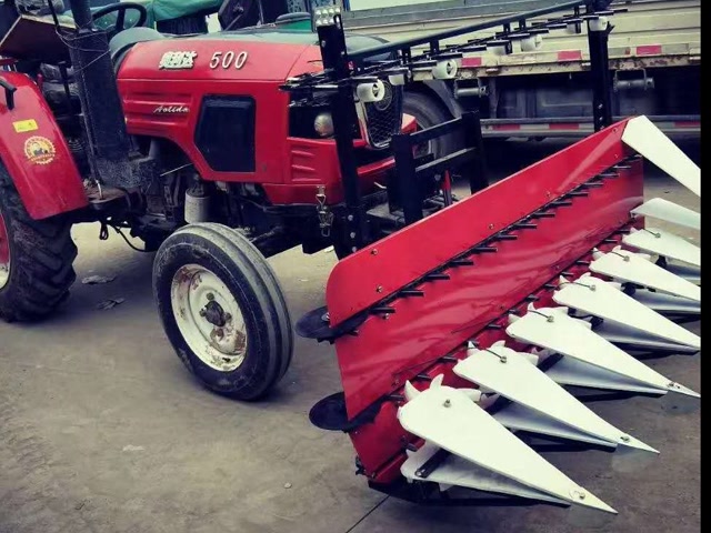 玉米秸秆割晒机玉米秸秆收割机秸秆收割神器视频