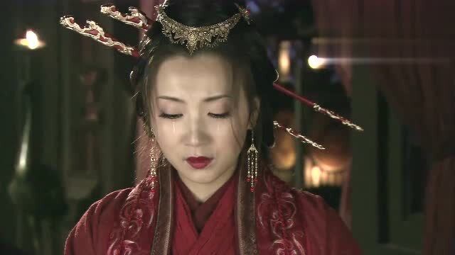 新婚之夜,貂蝉本想一死了之,想起义父的话最终还是认命
