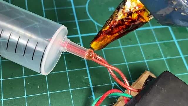 【小小发明家】自制玩具(3),见过这样的"礼炮"吗?