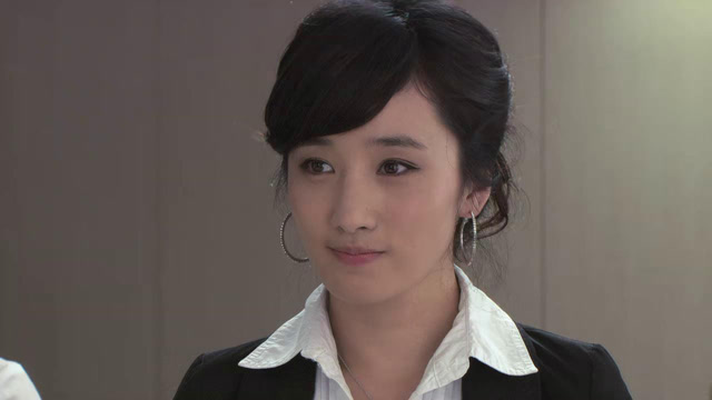 守望的天空:韩佩嘉为难葡萄,让葡萄自我介绍,想让葡萄出丑