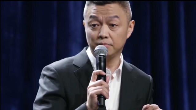 张鸿脱口秀首秀,吐槽中国股民为什么从股市中挣不到钱?每一句都是梗!