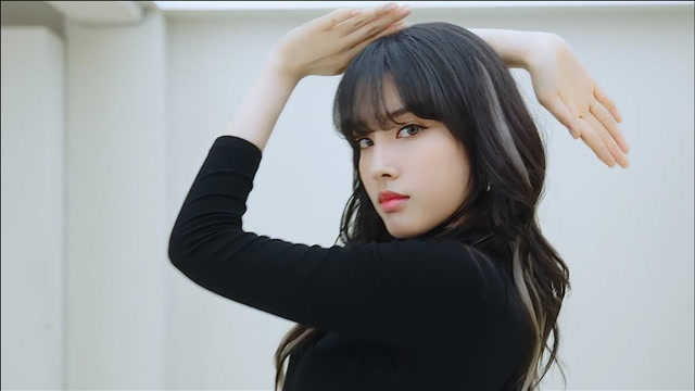 stayc yoon韩国女团的舞蹈表演,感觉要被这个眼神吸粉一波了