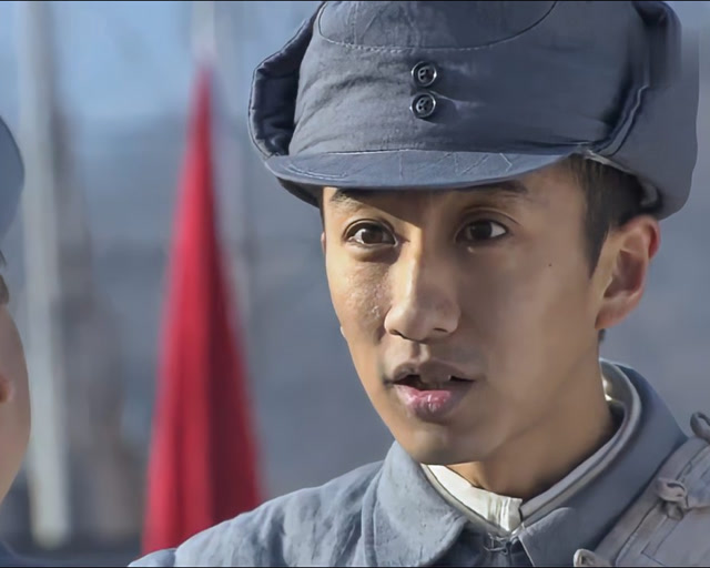 战火兵魂:首长送小兵德式98k,8倍镜到手瞬间激动,立马派上用场!