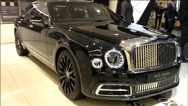 2021款宾利慕尚闪亮登场,坐进车内那刻,才知道啥叫奢华