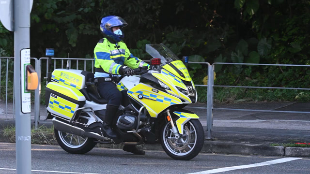 香港警察铁骑香港交通部警队护送组换装全新bmwr1250rt