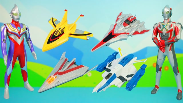 玩具开箱:奥特曼发光战机宇宙盘龙号