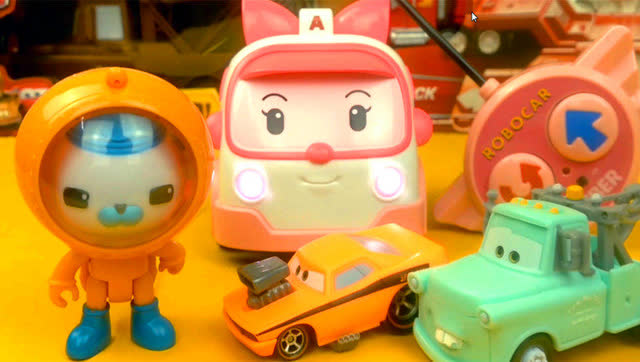 变形警车珀利系列 变形救护车安巴 遥控汽车 遥控玩具