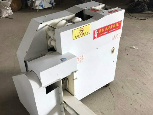 小型方馒头机 方馍馍机 数控方馒头机厂家