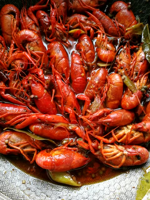 俺们东北美食,麻辣小龙虾,你一定没试过的哦