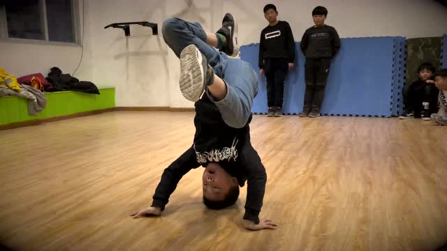 有名堂街舞少儿breaking学员