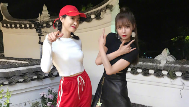 我们来了:宋茜沈梦辰同台热舞,燃爆全场!