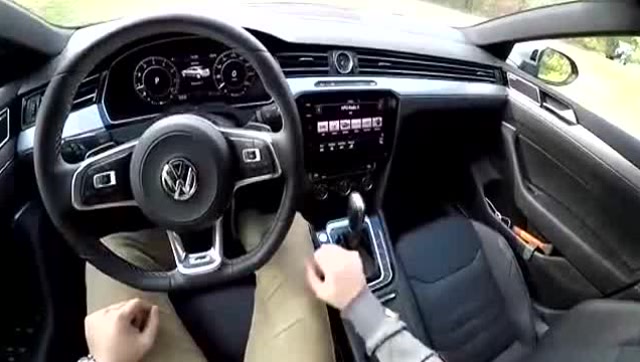 看新款大众cc 2.0t弹射起步.