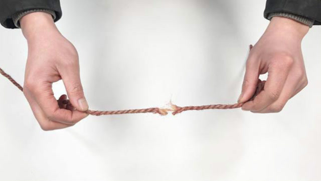 教你一招接绳法,绳子断了散了都能接,2根绳子变一根绳,超实用