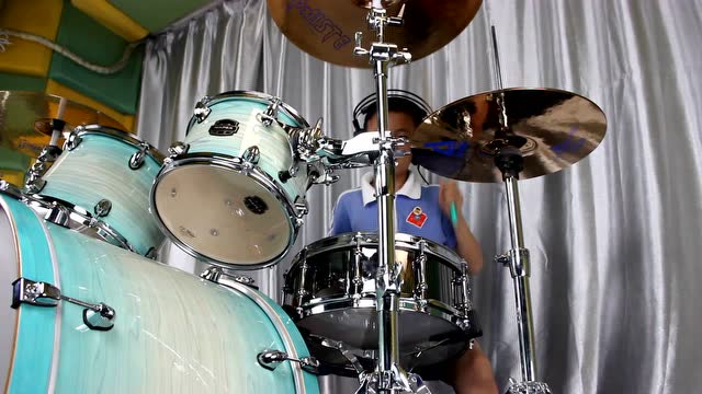 maiden voyage 英皇三级 架子鼓演奏