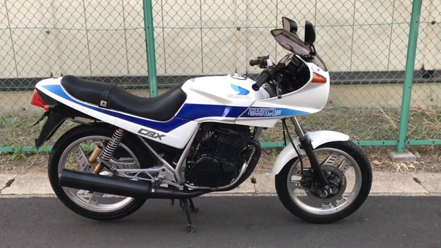 试驾一台86年本田生产的cbx250摩托车,单缸风冷,10秒钟就能破百