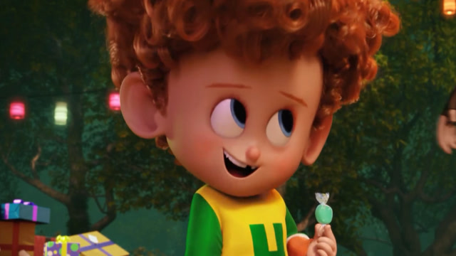 精灵旅社2:梅菲丝带丹尼斯参加狼崽的生日会,妈妈比儿子玩的还欢