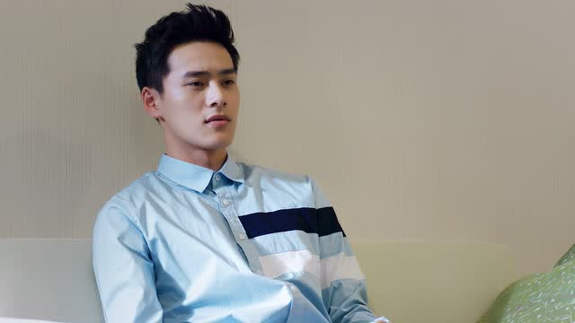 同学两亿岁:易海蓝看心理咨询师,还要请她帮忙