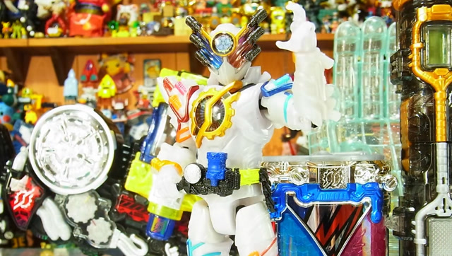 《假面骑士build》自制玩具变身创意特效动画!"天才形态"