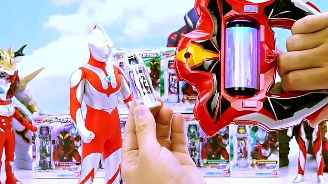 奥特曼:捷德奥特曼胶囊之初代奥特曼,一起来变身啦