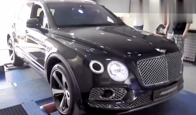 12缸的宾利添越,上了马力机才看到它有多强悍