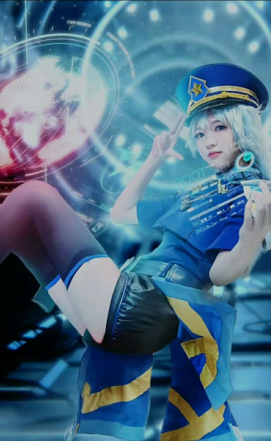 王者荣耀诸葛亮cos.性转美女绝美还原.来自白渣想一夜暴富