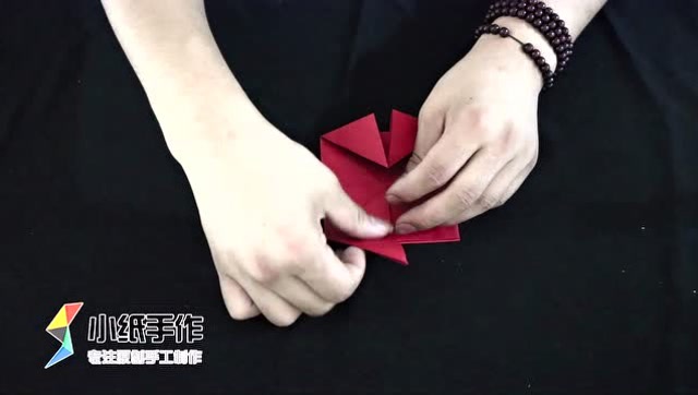 用纸壳子怎么折电话机的(用纸壳子怎么折电话机的视频教程)