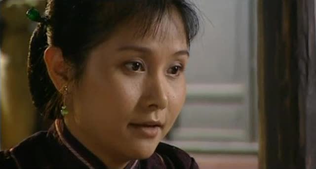 王保长:三嫂子带着女儿来看王保长,让女儿给磕头,王保长大哭!