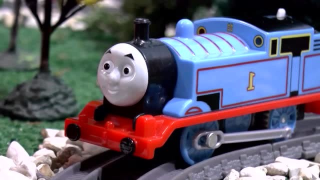 托马斯:小丑拿走了麦当劳店的食物,我们必须要把它们全部找出来