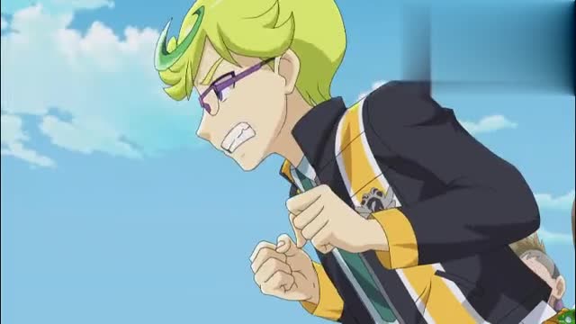 战斗王飓风战魂5:精灵烈破炎龙上场没多久竟然被击败出局