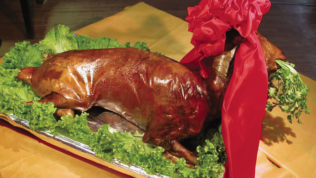 土耳其制作美食的攻略深得大家的喜爱,尤其是美味的烤全羊