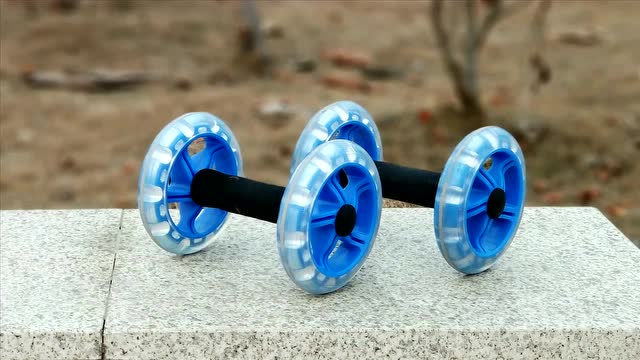 健腹轮,单手健腹轮,腹肌盘的锻炼