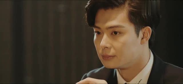 九窍玲珑匣只有佛爷打开过,张日山为证手是完好的,要再开一次