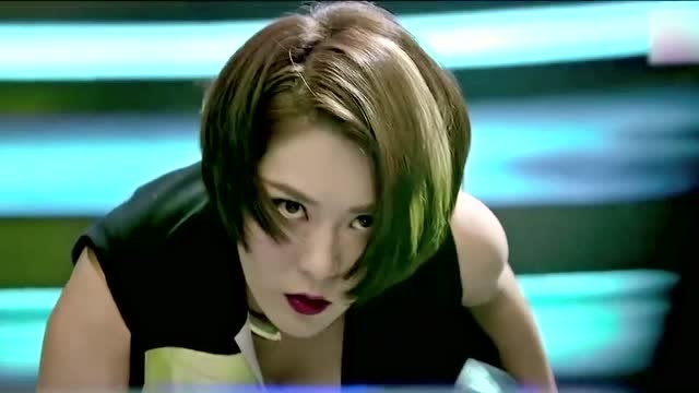 《澳门风云3》莫愁的心腹出现,易天行给她改名,跟随在自己身边