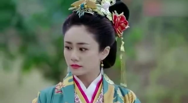 思美人:楚王后花园散步,偶遇田姬在荷叶上跳舞,真是太美了!