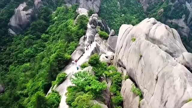 航拍中国:黄山带你体验不一样的黄山,看完震撼人心