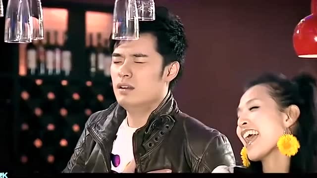 没想到小贱和婉瑜还有这么搞笑的一段,真是笑出眼泪