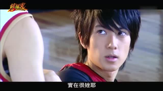 无极威居然嫌弃我们大鹰的招数挫,被哥哥给教训了吧,活该