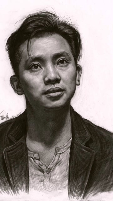 一位小师姐的中长期素描头像,男青年