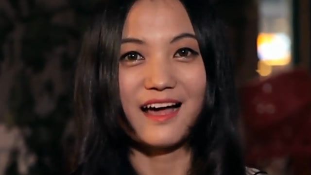 相约星期六:女嘉宾特意没带手套,希望男嘉宾给她暖手
