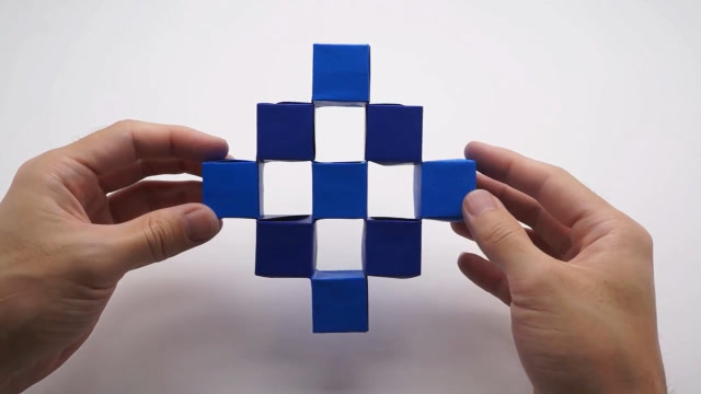 最简单的纸魔方的折法图片