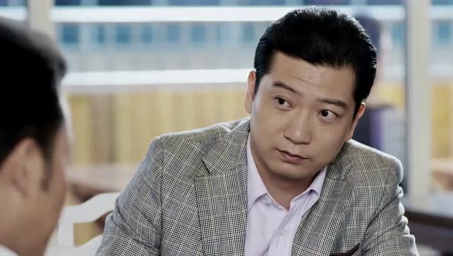 鸿名主动邀请田衡畅谈,田衡无意知道鸿名转行