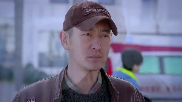 汪晓寒站在河边,一直在思索,他在纠结什么?