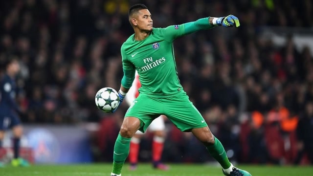 皇马新门神!阿雷奥拉超强神扑集锦!