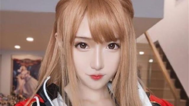 腐团儿cos苏沐橙一头浅黄色头发完美还原全职高手角色