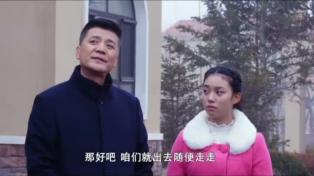 木兰妈妈郑博洋带小爽去排队洗车小爽看到小月赶忙让郑博洋走