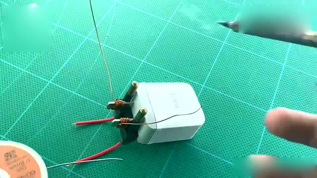 科技奇趣小制作,牛人在家自制手机wifi接收器,这效果还不错
