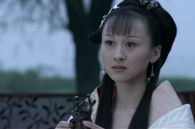 母仪天下银欢前来服侍却被当做贵宾把许娥比下去