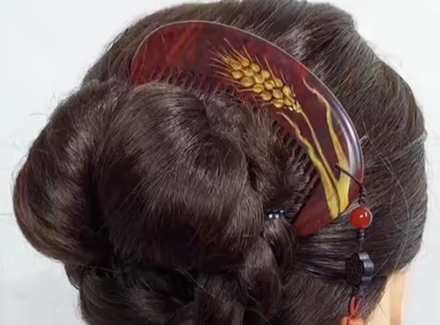 古风梳子发型来了,满满的贵气十足还超级的显气质啊