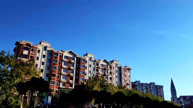 拍一段大庆龙凤的英伦白鹭郡,这里确实超级漂亮